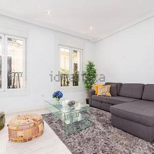 Precioso Piso exterior y completamente reformado en Centro de Madrid